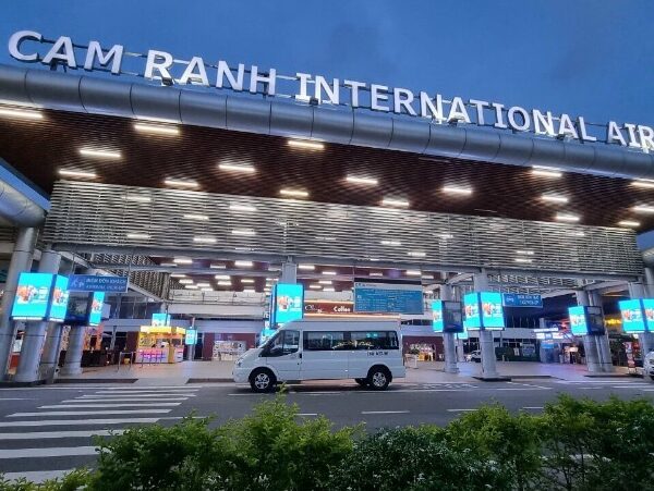 Thuê xe sân bay Cam Ranh đi Đà Lạt