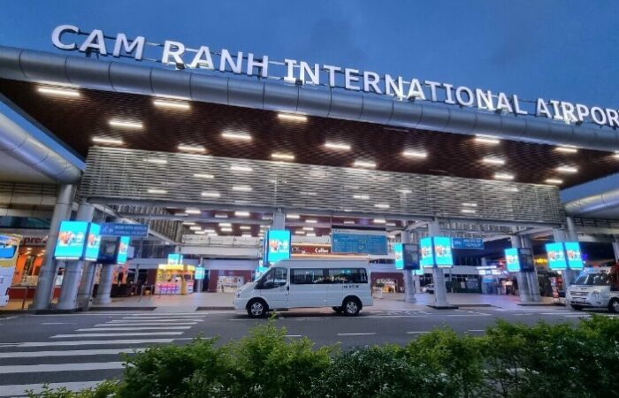 Thuê xe sân bay Cam Ranh đi Đà Lạt