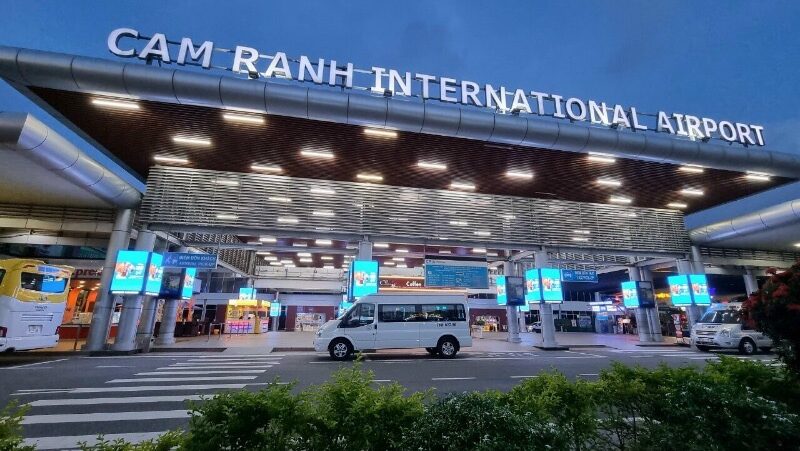 Thuê xe sân bay Cam Ranh đi Đà Lạt